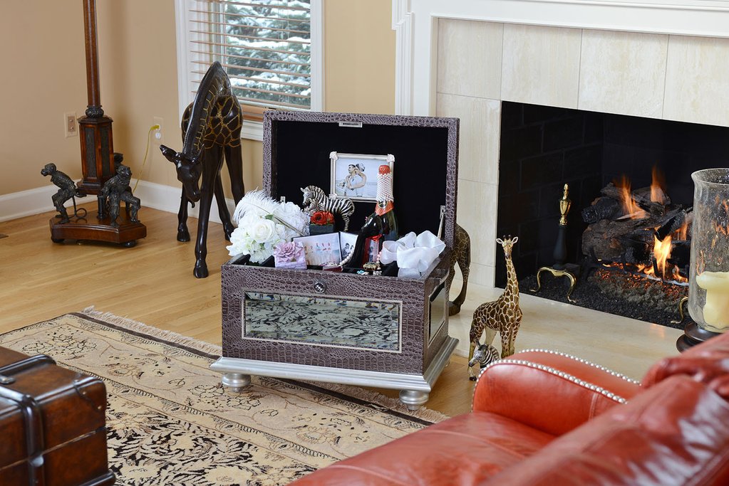 Aristocrat_Staged_Chest_Lifestyle_Shopify_1024x1024.jpeg