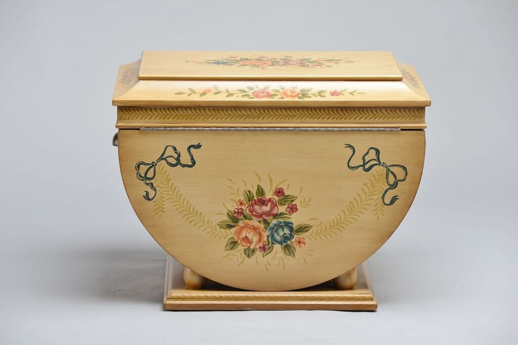 Colonial_Life_Chest_Back_Shopify_1024x1024.jpg