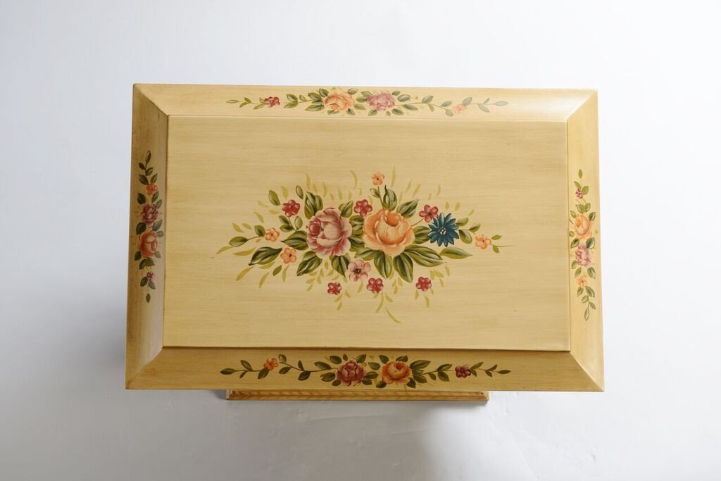 Colonial_Life_Chest_Top_Shopify_1024x1024.jpg