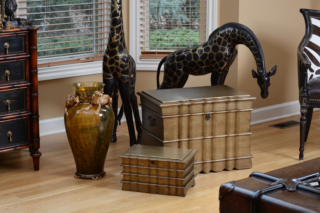 Regent_and_Regent_Memory_Life_Chest_Lifestyle_Shopify_1024x1024.jpg