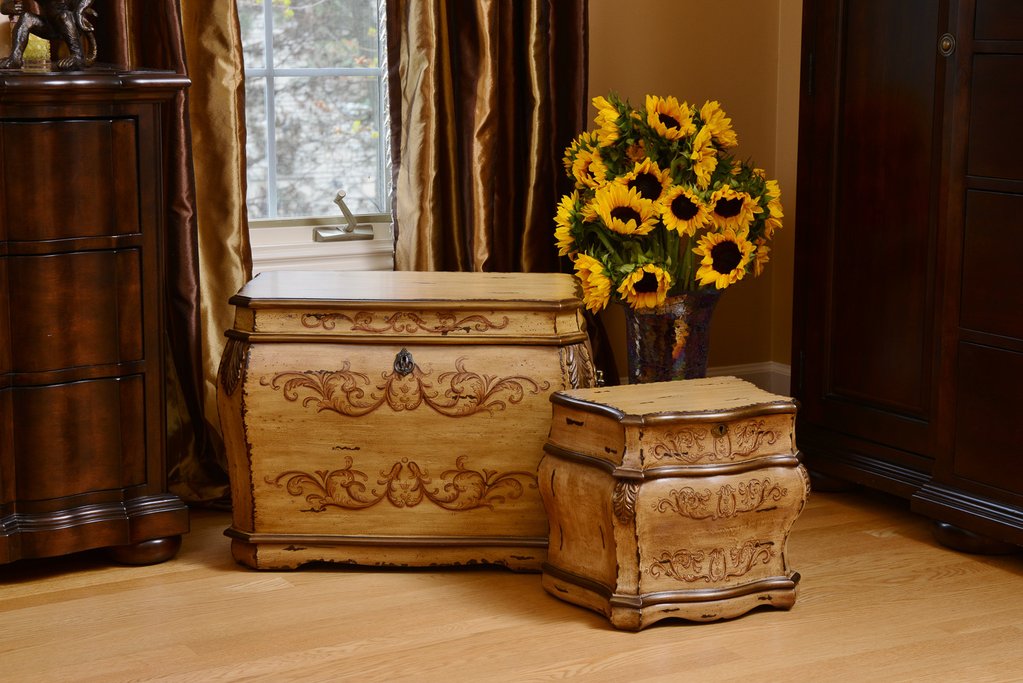 Florence_and_Florence_Memory_Life_Chest_Lifestyle_Shopify_1024x1024.jpg
