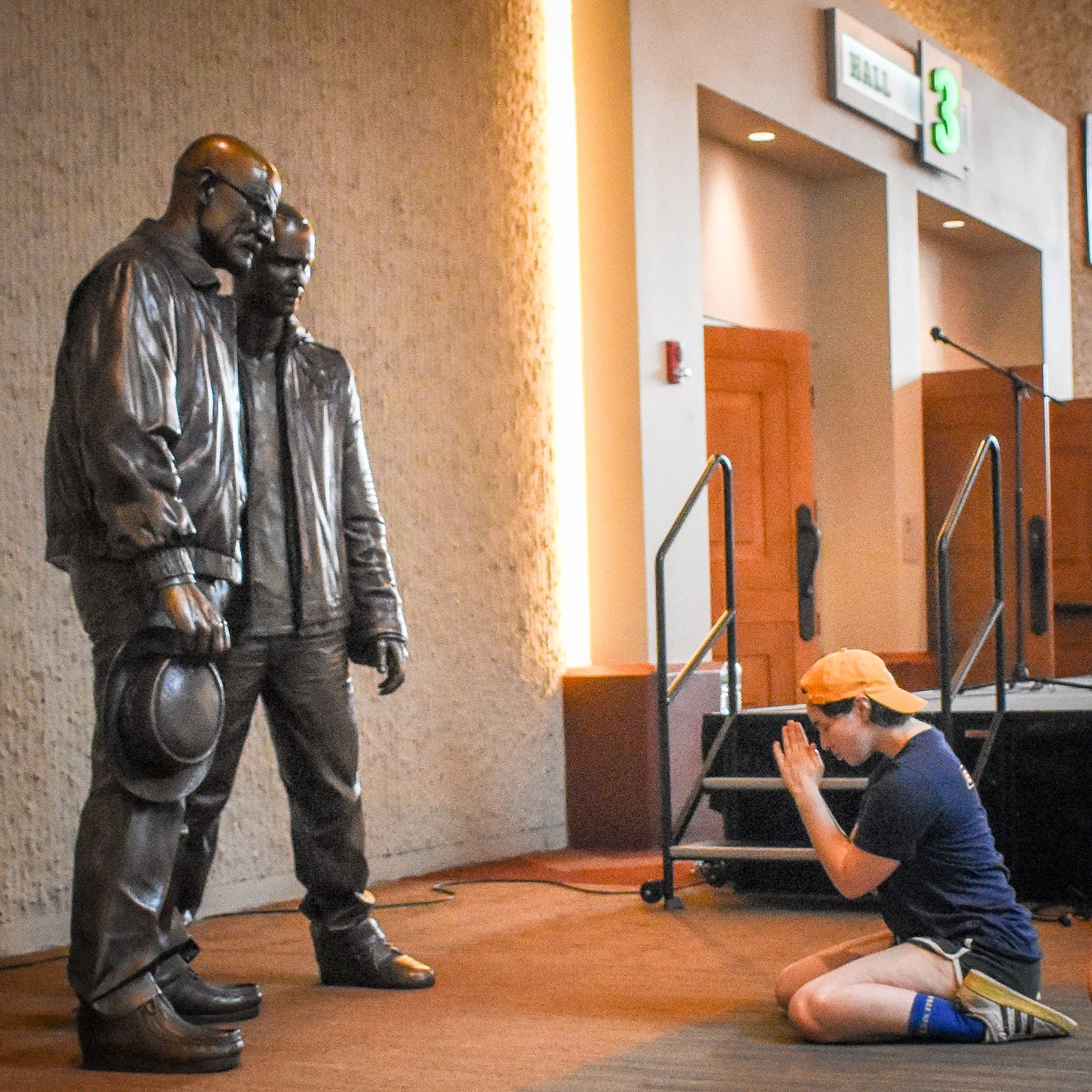 Breaking-Bad-Sculpture-Clarke-Conde.jpg