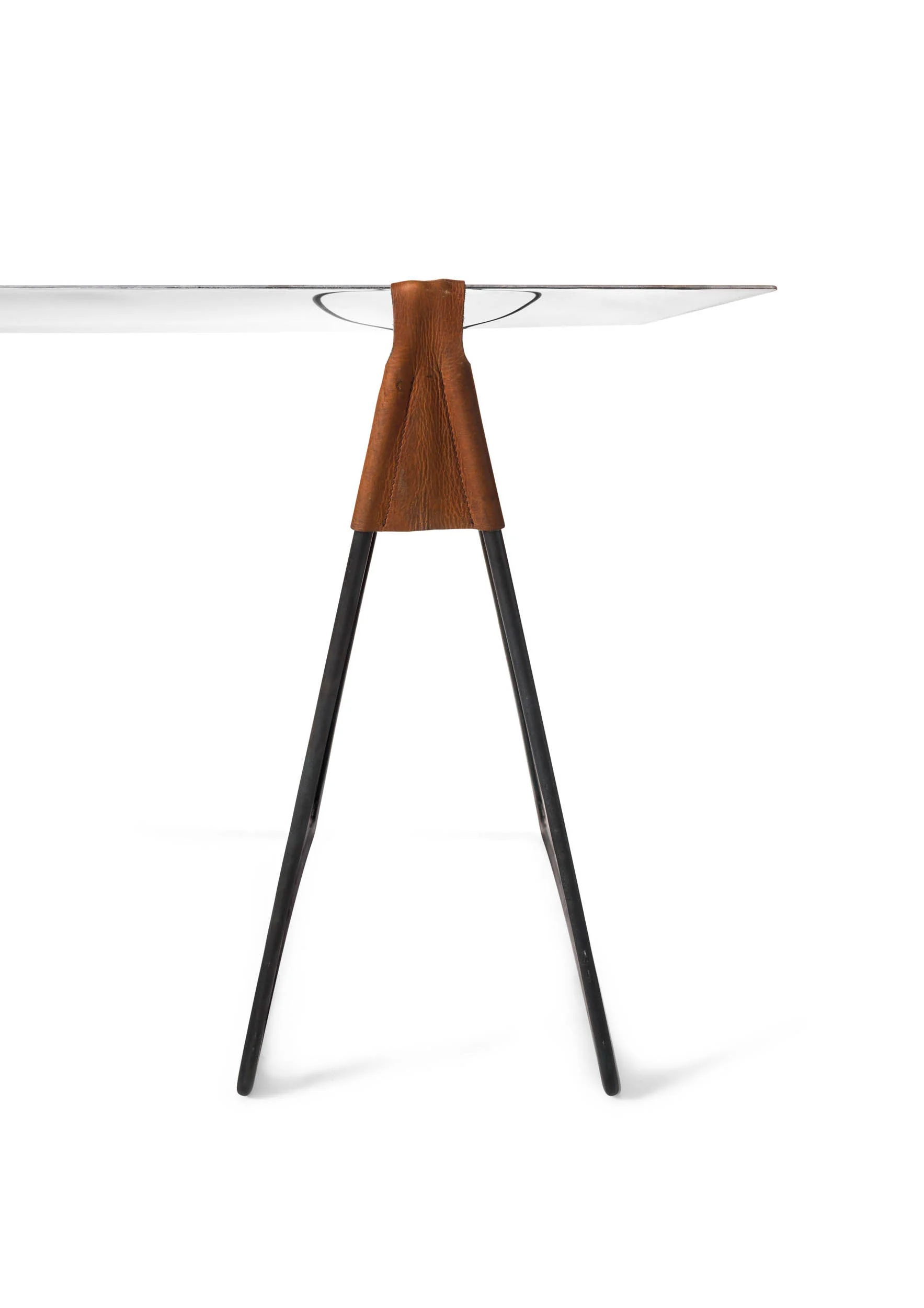 In Vein - trestle table by Ben Storms // photography: Maarten Stappaerts