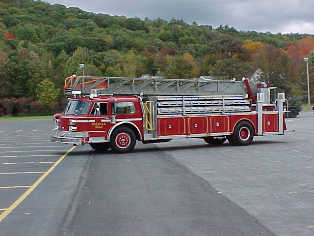 Walpole NH, Ladder 5 before repaint_300475452_o.jpg