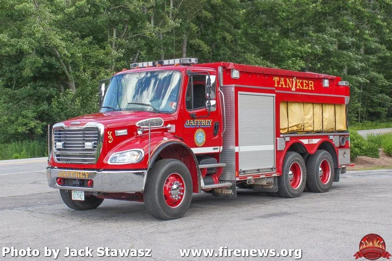 16T1 - 2005 Freightliner M112