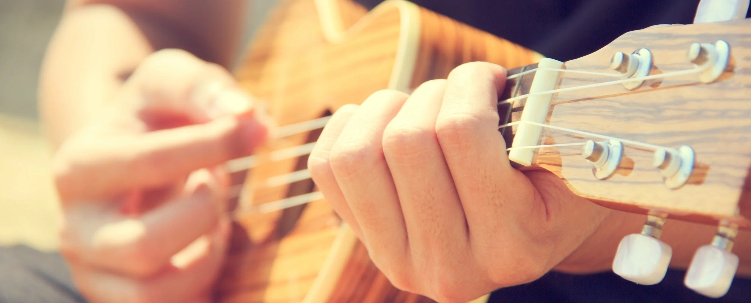 acoustic-adult-close-up-346726.jpg