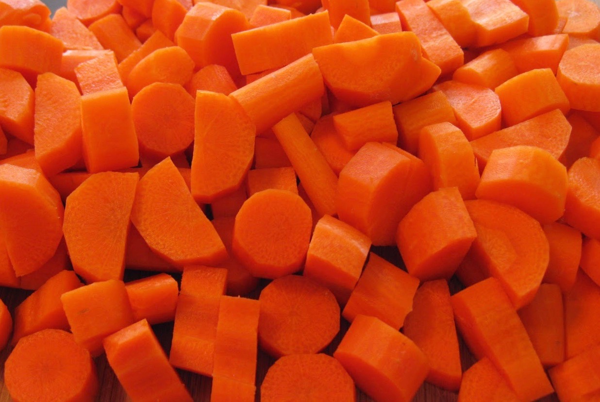 cut carrots.jpeg