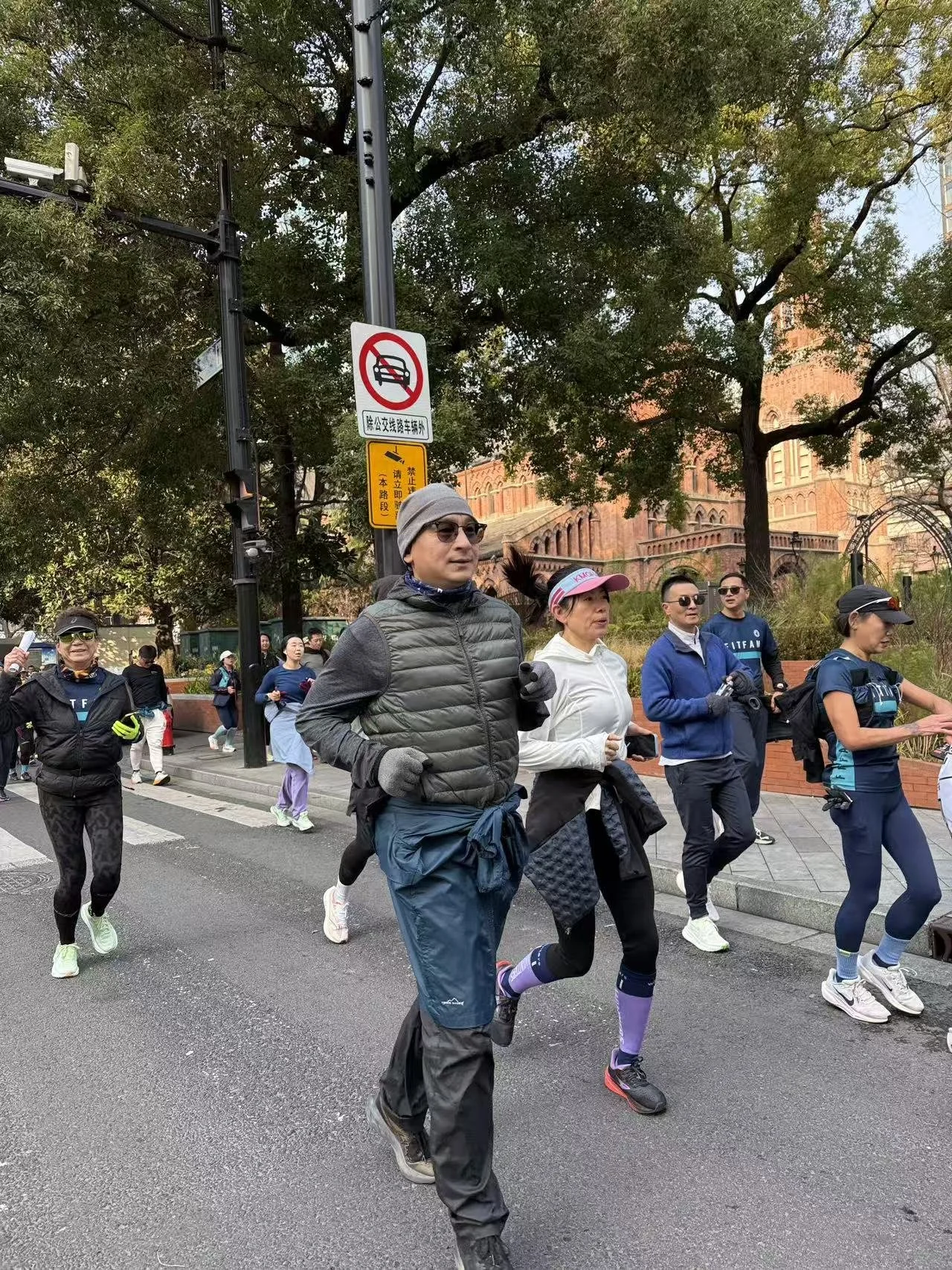 97c392a00db643492bbde215395b7842 3.JPG