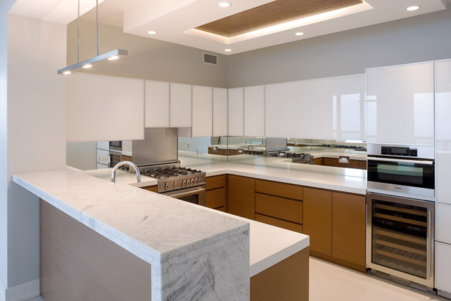 Streeterville Condo - Kitchen.jpg