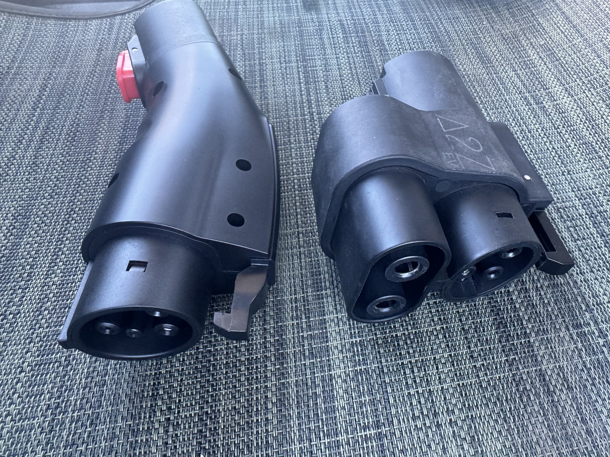 Both CCS & J1772 adapter Connecticut