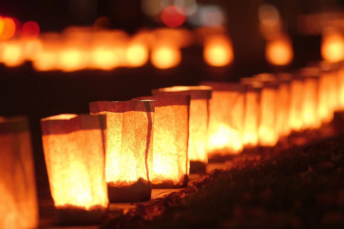 Candles & Carols: Neighborhood Luminary Display