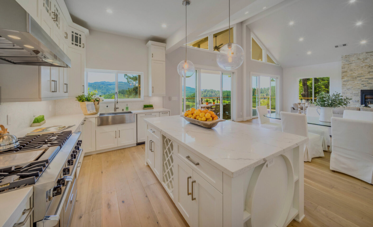 Contemporary Compound_Kitchen