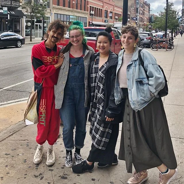 👋🏽👋🏼👋🏾 We took a little &ldquo;summer&rdquo; break but we are back.
✨Photo of members last month at @renegadecraft Chicago. It was a an amazing experience to have members to swap tips, group text, pick up deliveries and to share 🍹🥗🍳.
Moments