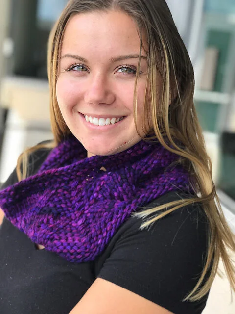 tracye_cowl_modeled_9_medium2.jpg