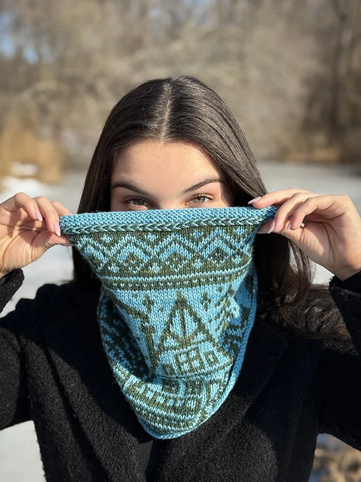 small_laurel island cowl2.jpg