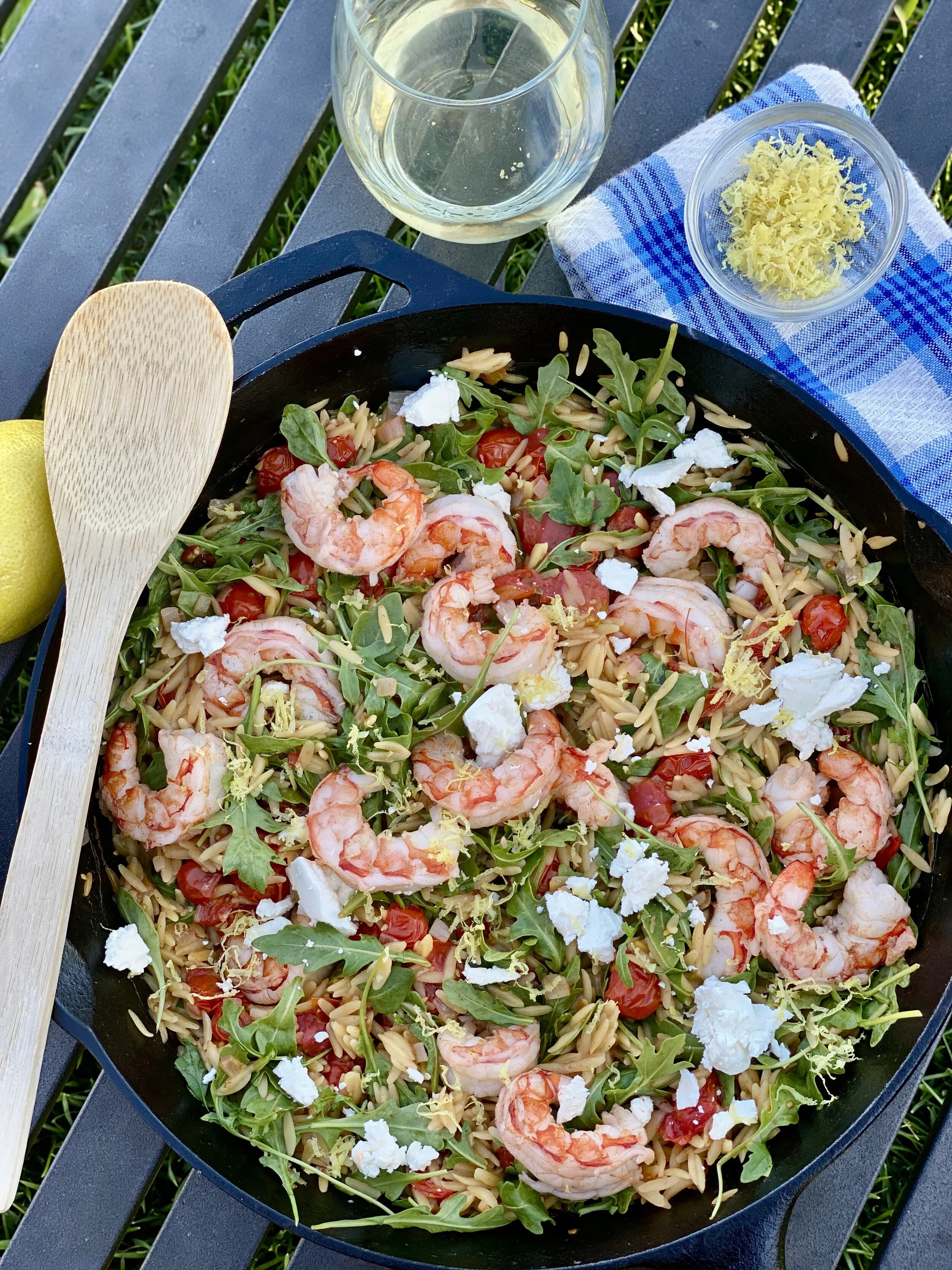 One Pot White Wine Arugula Shrimp Pasta