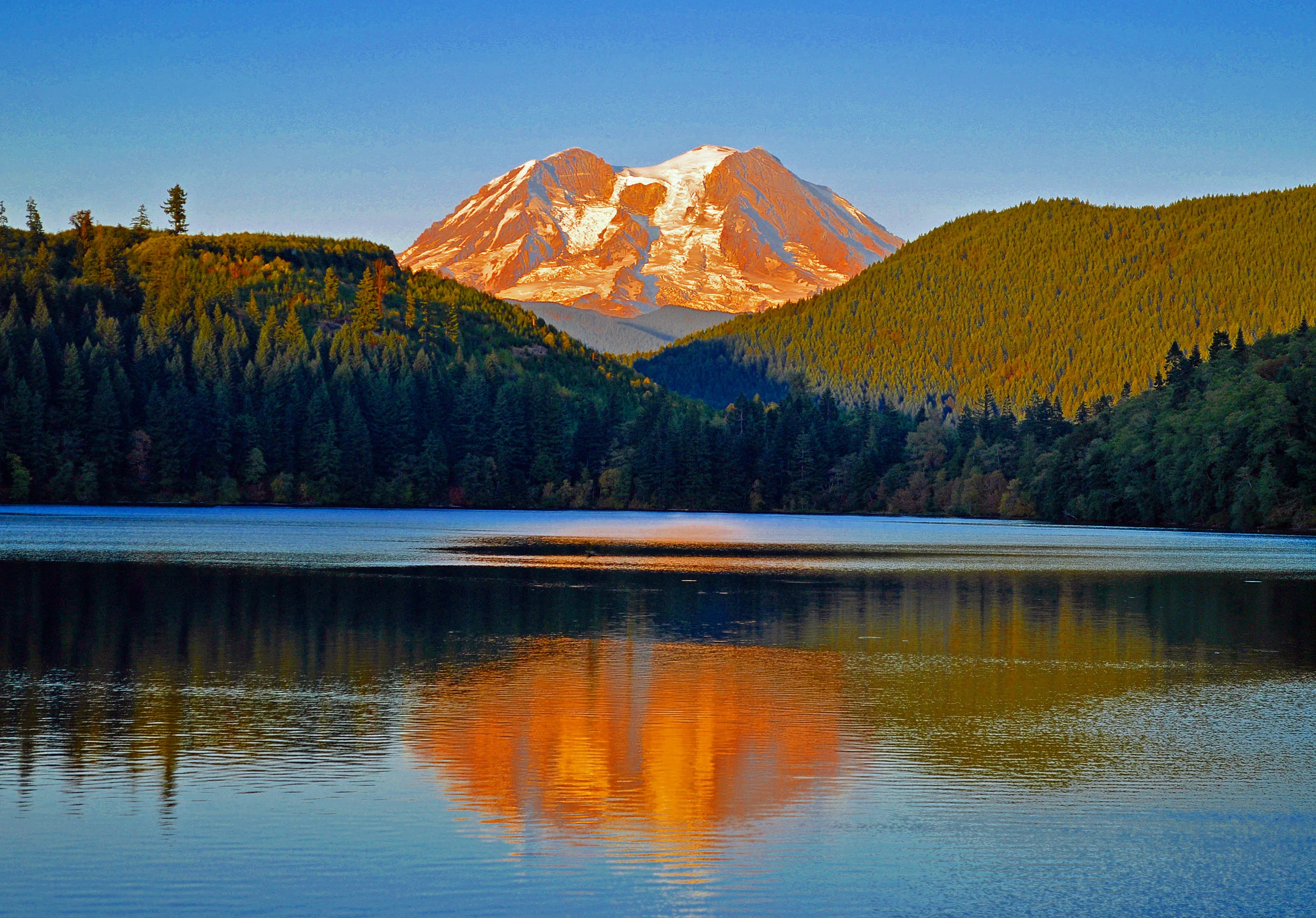 MR005 Reflection Min Lake.jpg