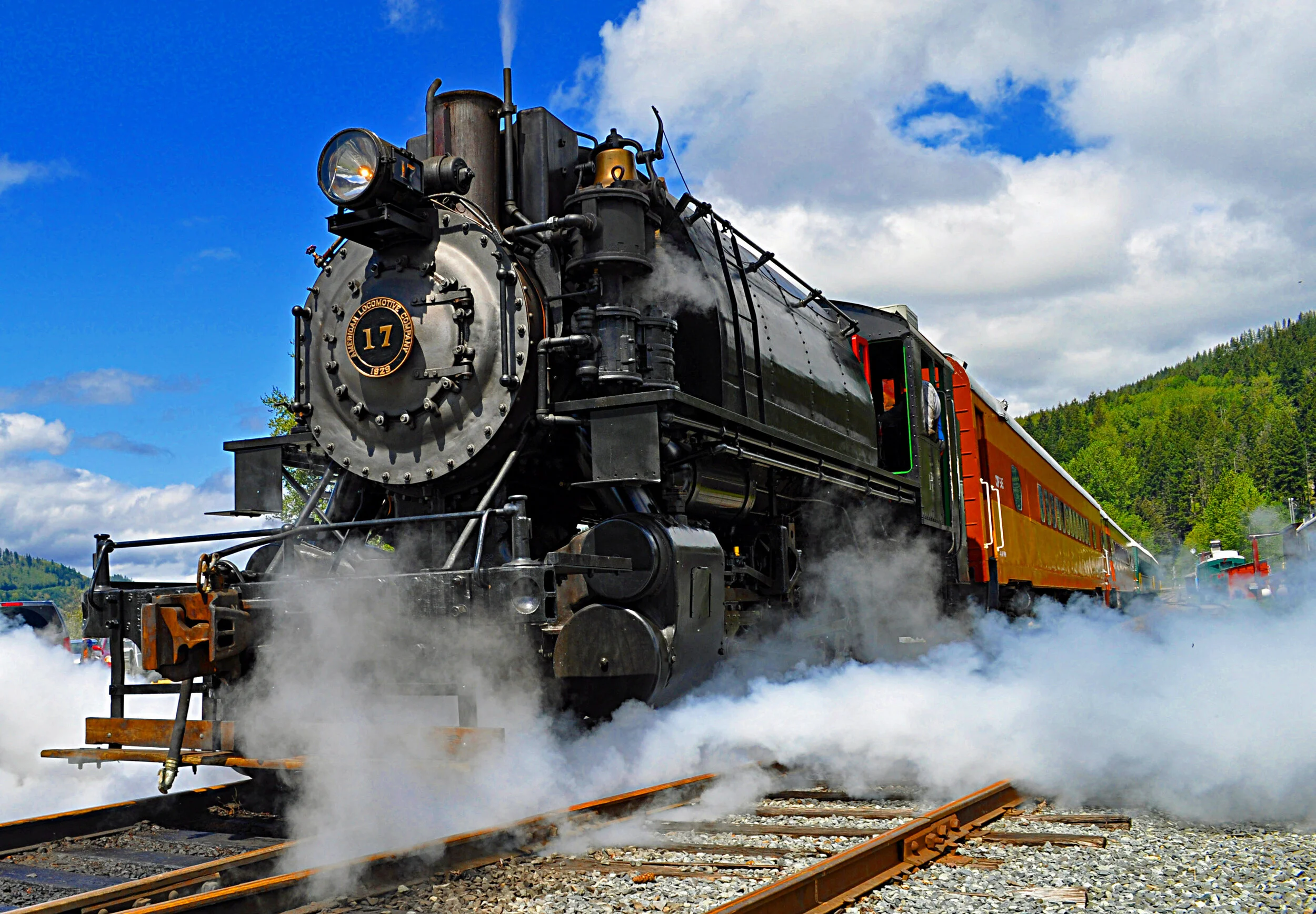 ENG001 17 Loco.jpg