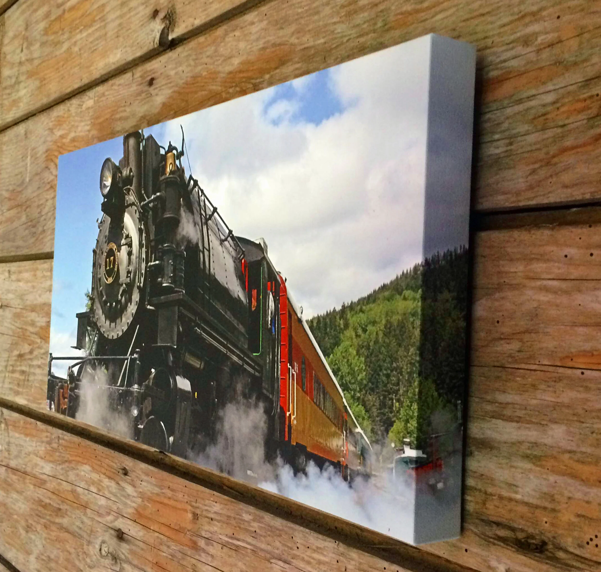 Locomotive3.jpg