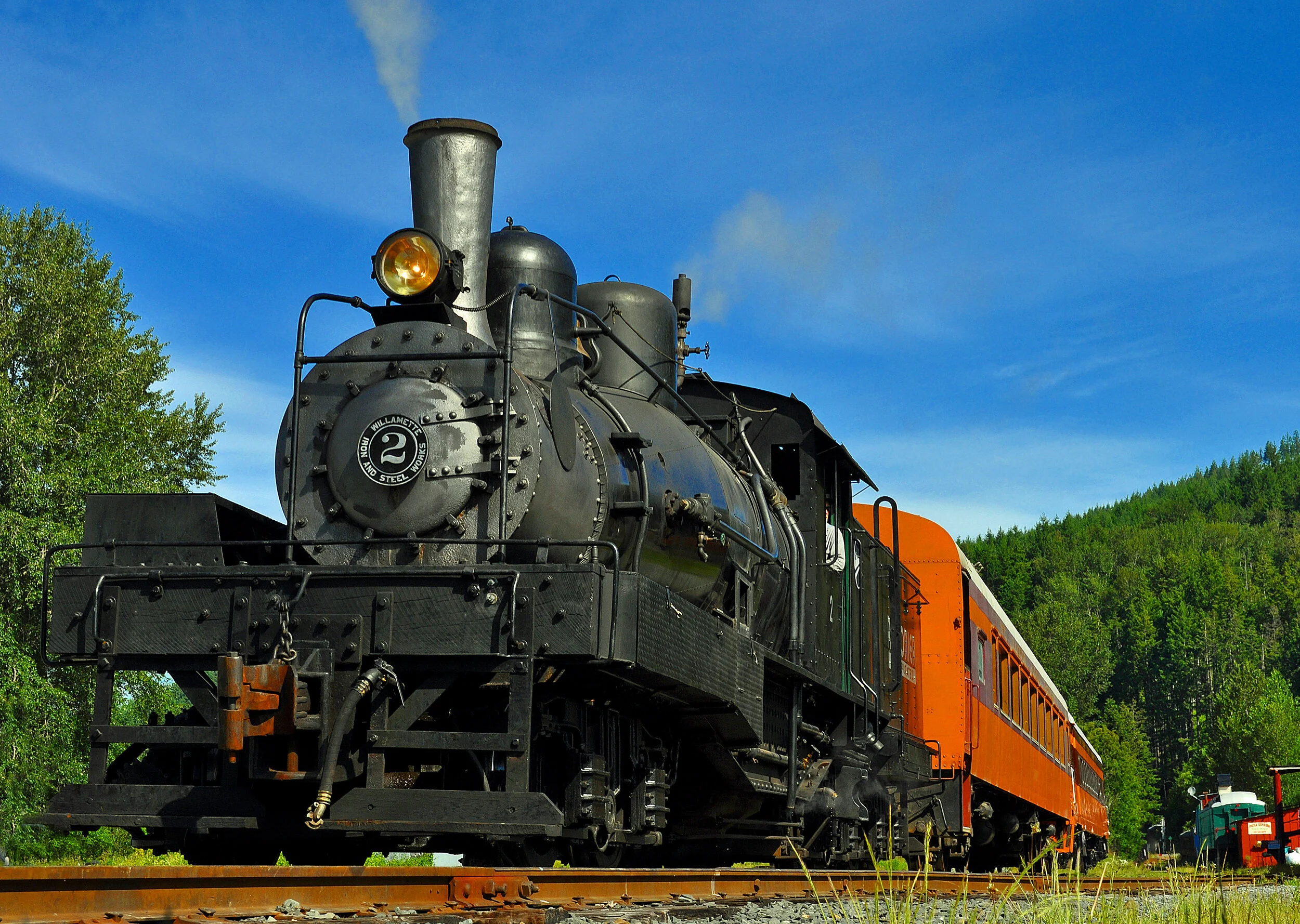 Loco Oblique4_edited-1.jpg