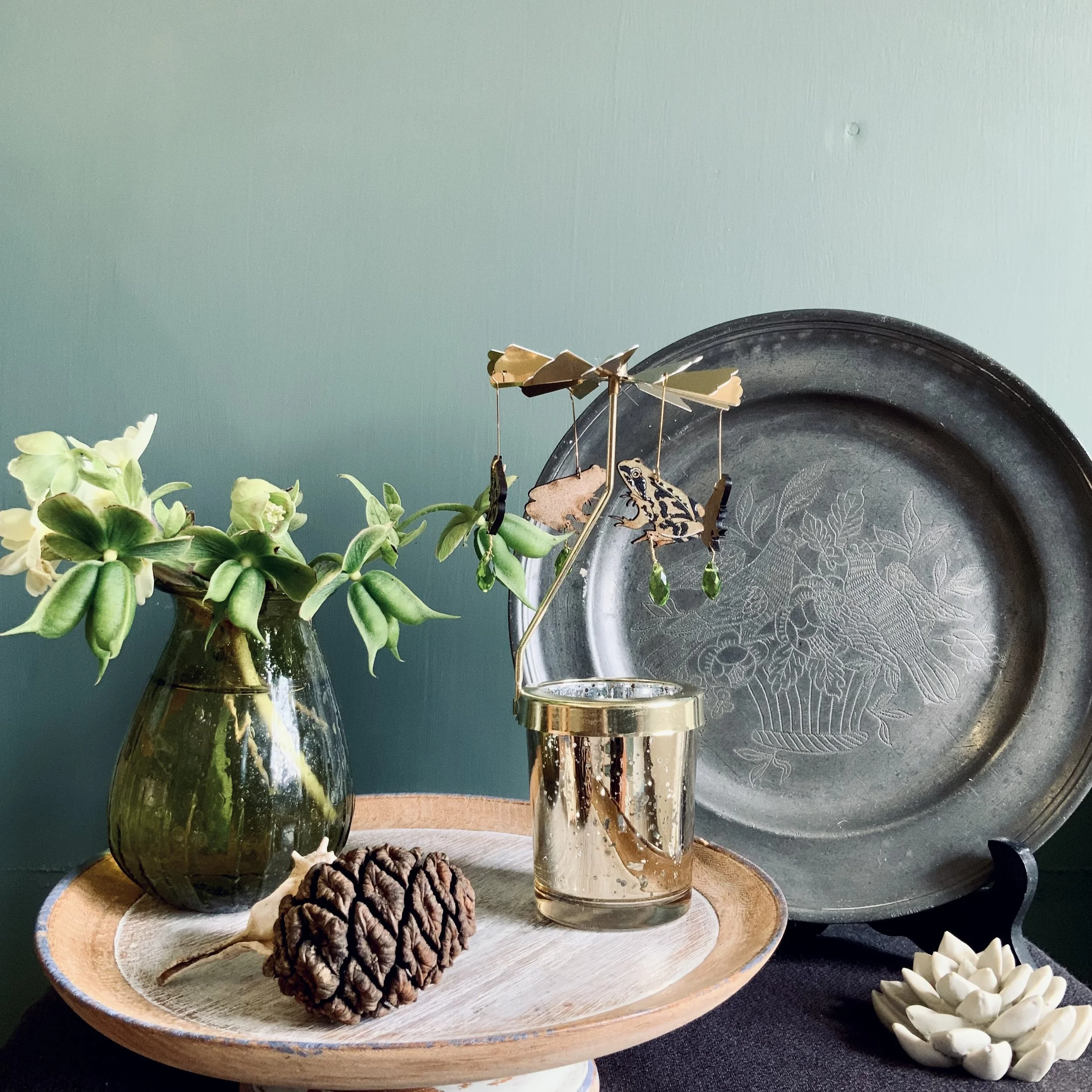 Lily Faith's Green and gold toned Frog Candle Carousel, a beautiful gift for garden lovers. (Copy)