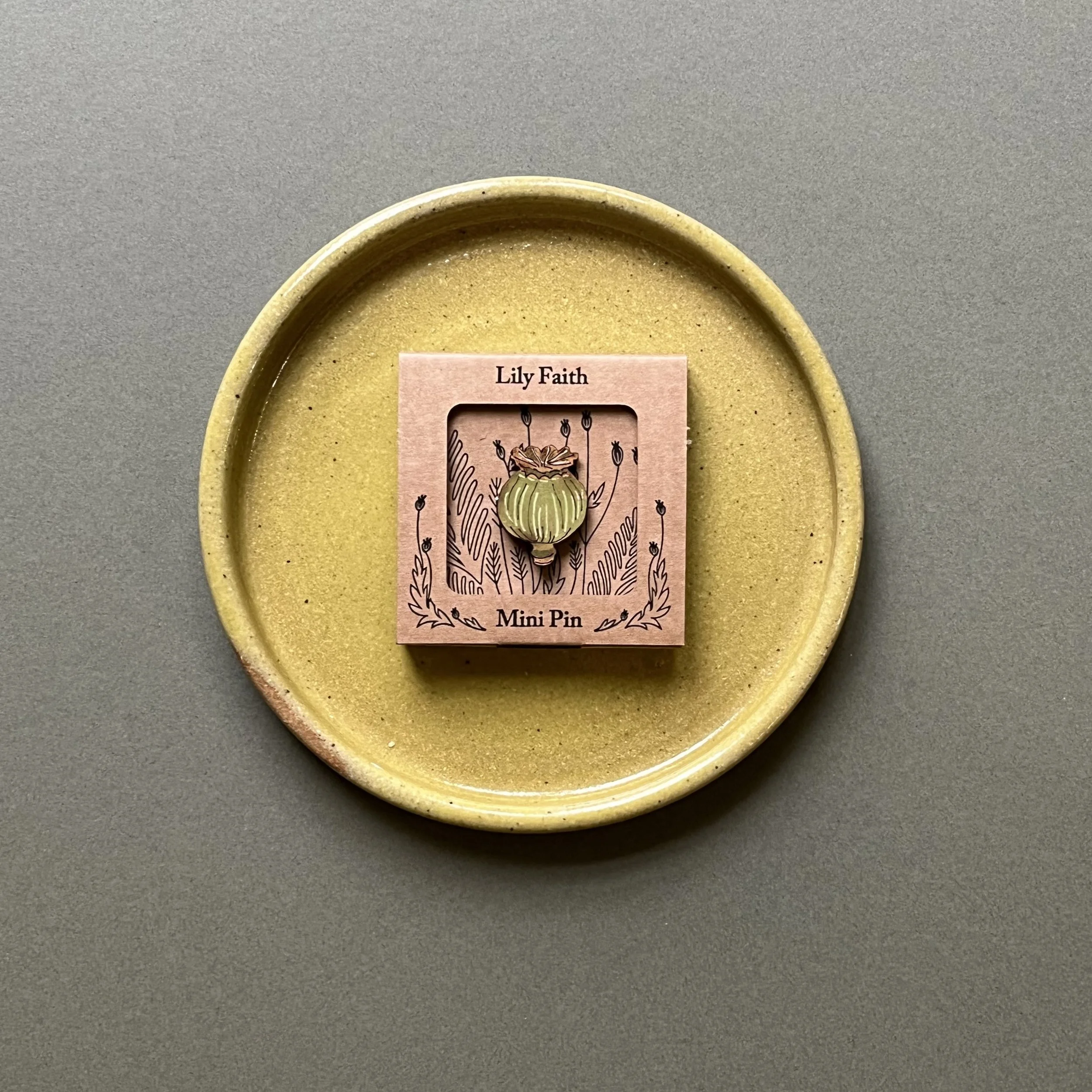 poppy head pin.jpeg