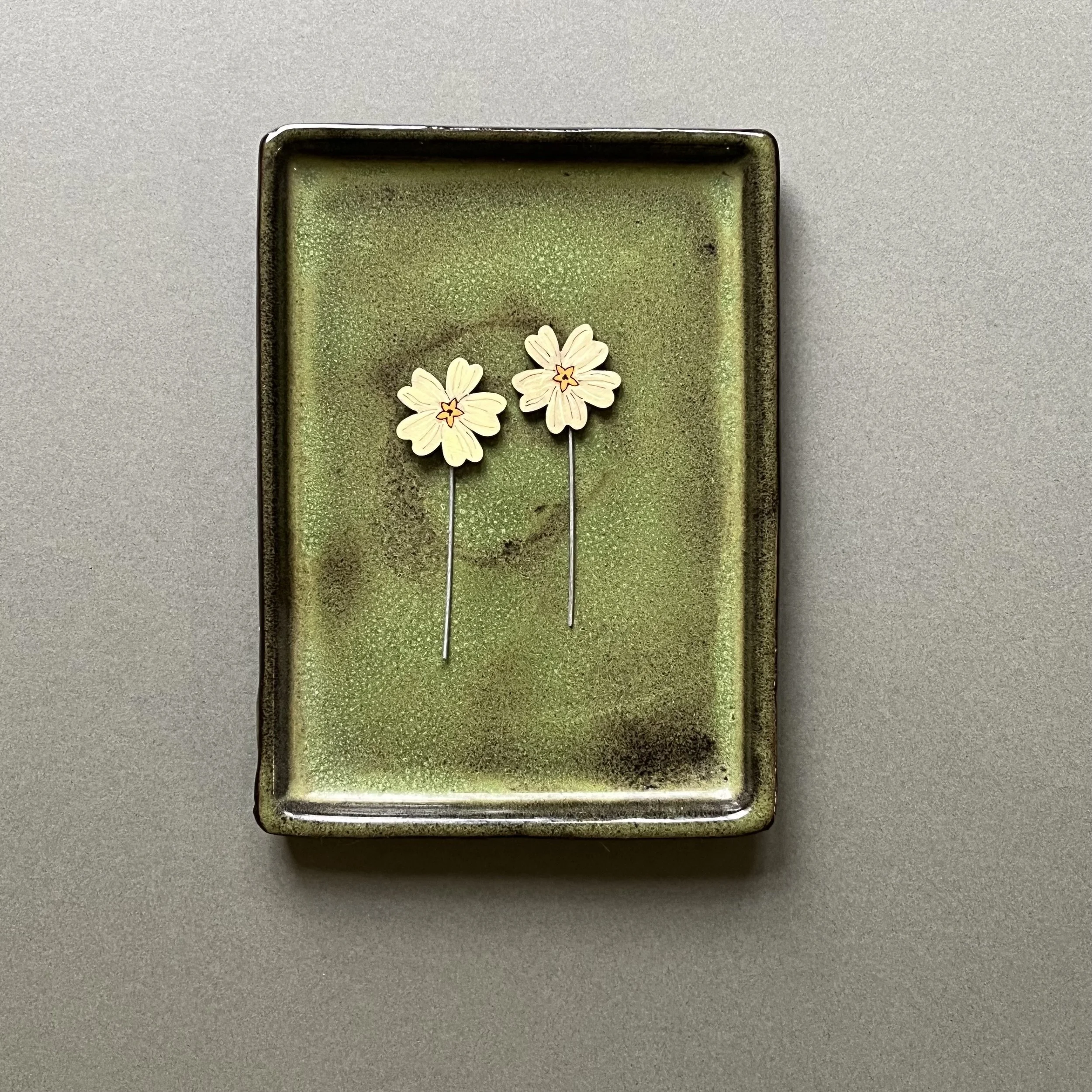 primrose plant pot companions.jpeg