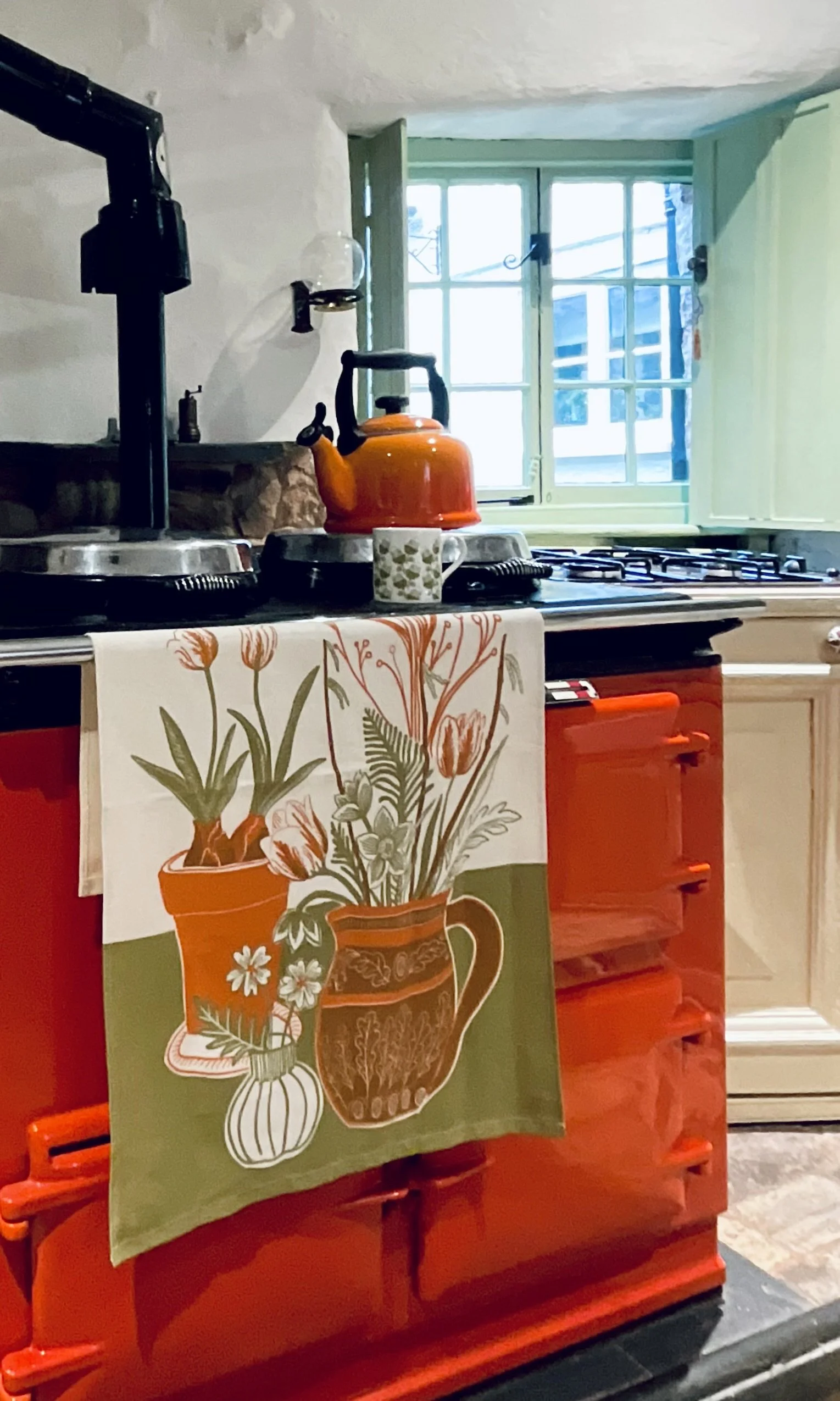 Lily Faith Tulips and a Hoopoe tea Towel, printed on 100% organic cotton in the South West, UK.