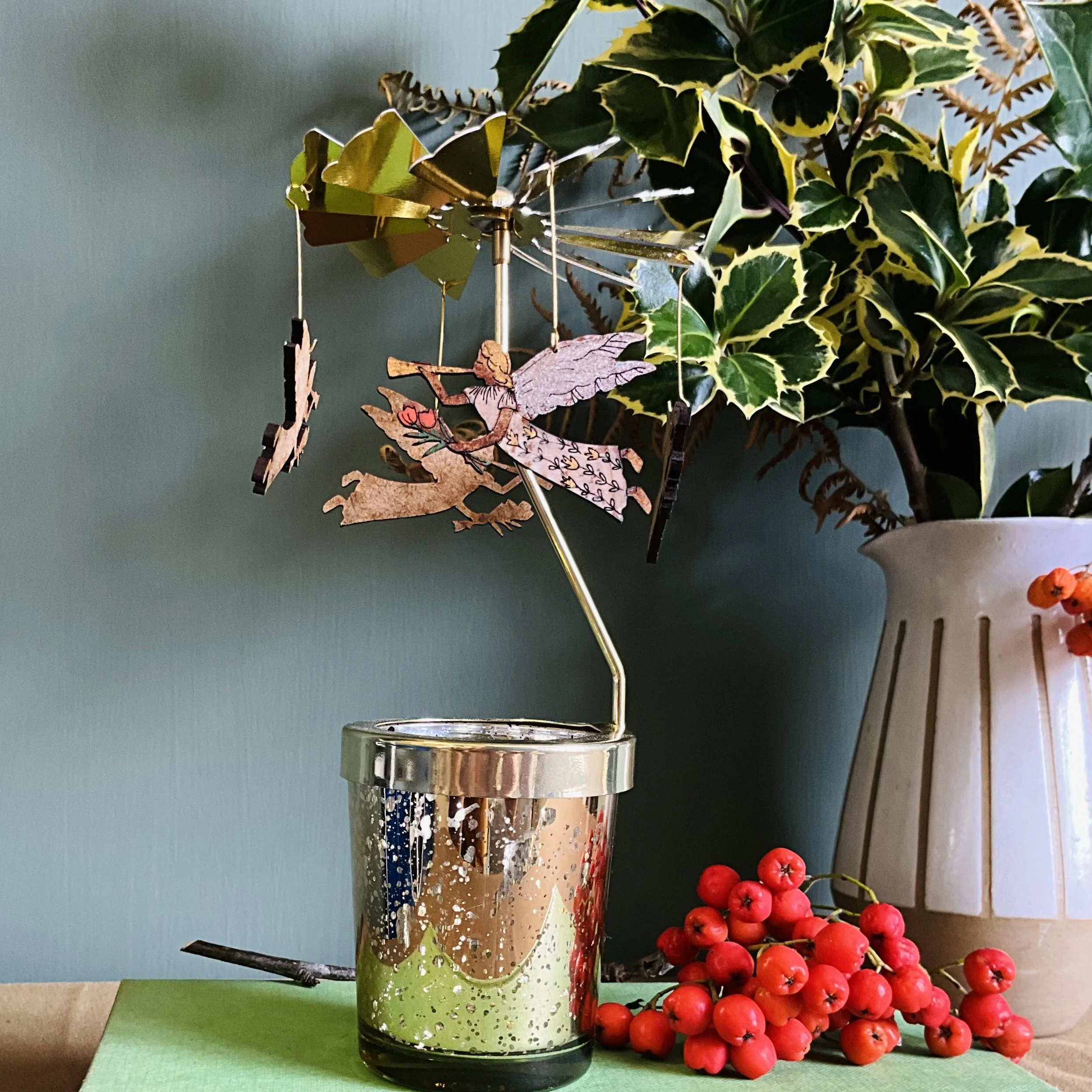 Our hand painted Angel’s are lavished with layers of metallic watercolour, to bring all the necessary sparkle for the festive season.