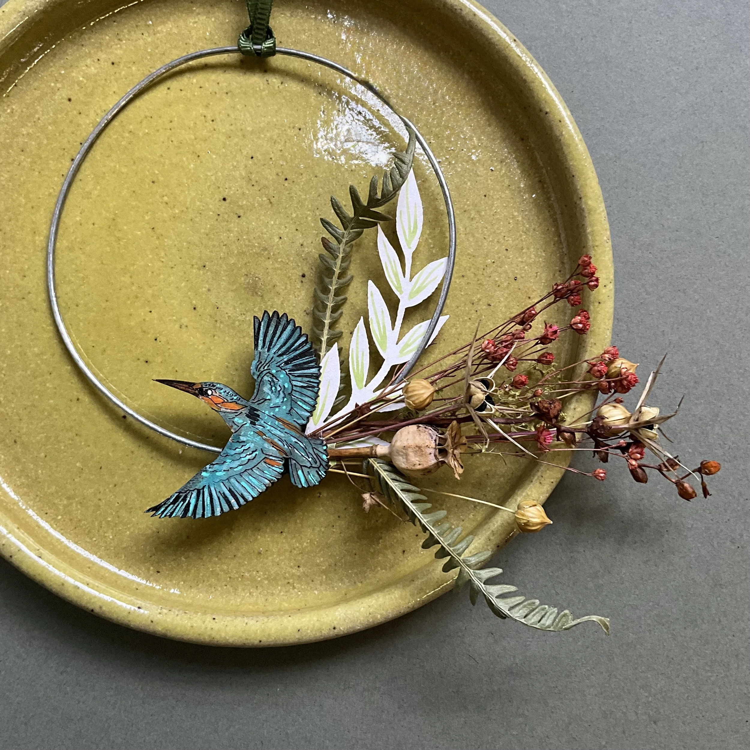 Kingfisher small wreath close up