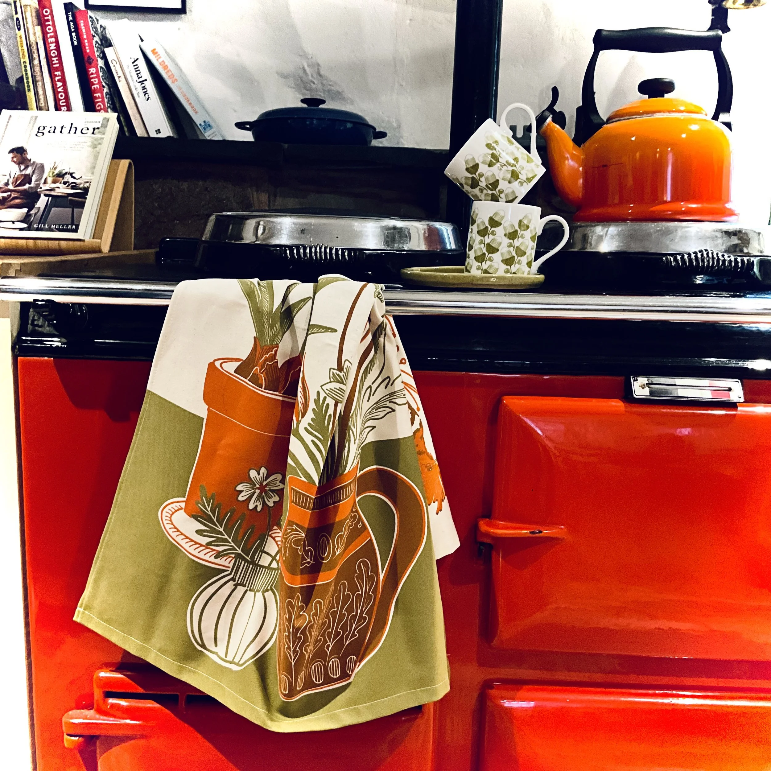 Lily Faith Tulips and a Hoopoe tea Towel, our latest foray into homewares, perfect for everyday hard work in your kitchen, yet joyful and colourful.
