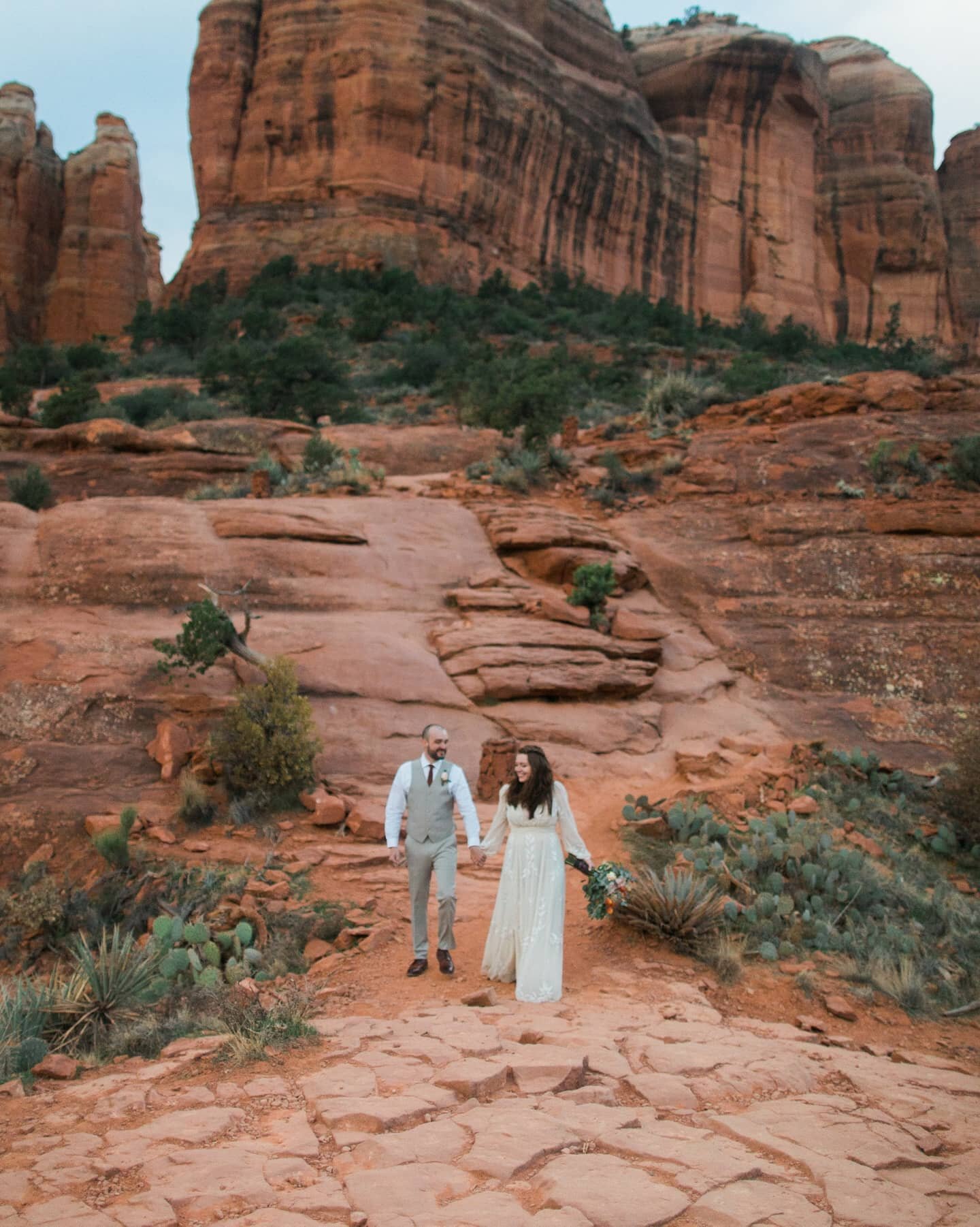 After a year of lockdown was able to ring in spring in Sedona, Arizona celebrating Abbey and Mark's wedding. Got to see two lovely people get married and go for a sunrise hike with them and the family!
#cathedralrock #sedona #arizona #wedding #hiking
