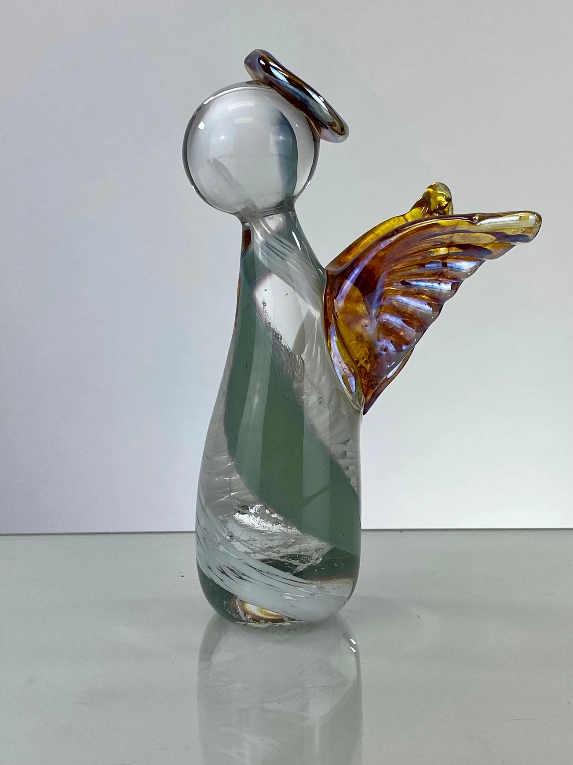 9754E422-5433-465B-985F-EC88CCA53702