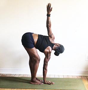 parivrtta uttanasana. (rotated forward fold)