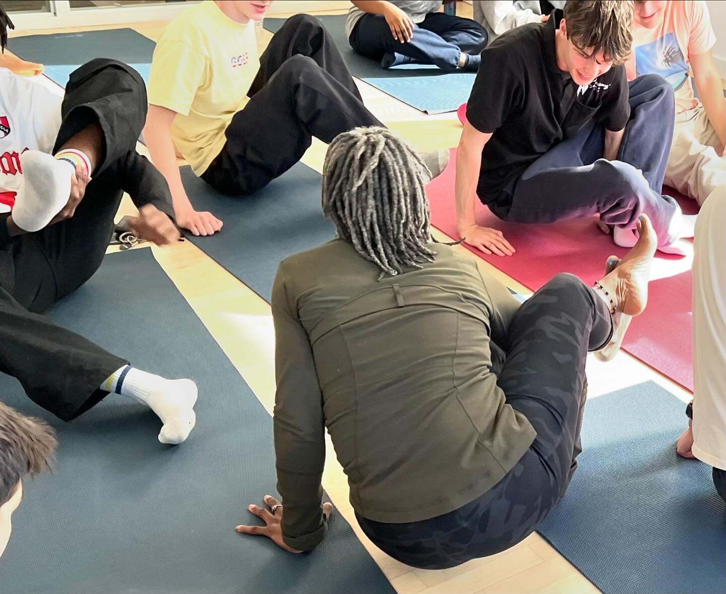 RECLAIMING WELLNESS &mdash;

Yesterday, I had the HUGE pleasure of sharing the fun, practicality and brilliance of yoga&rsquo;s 8 Limbs

with the delightfully energetic high school students at the workshop I taught as part of Berkley Carroll&rsquo;s 