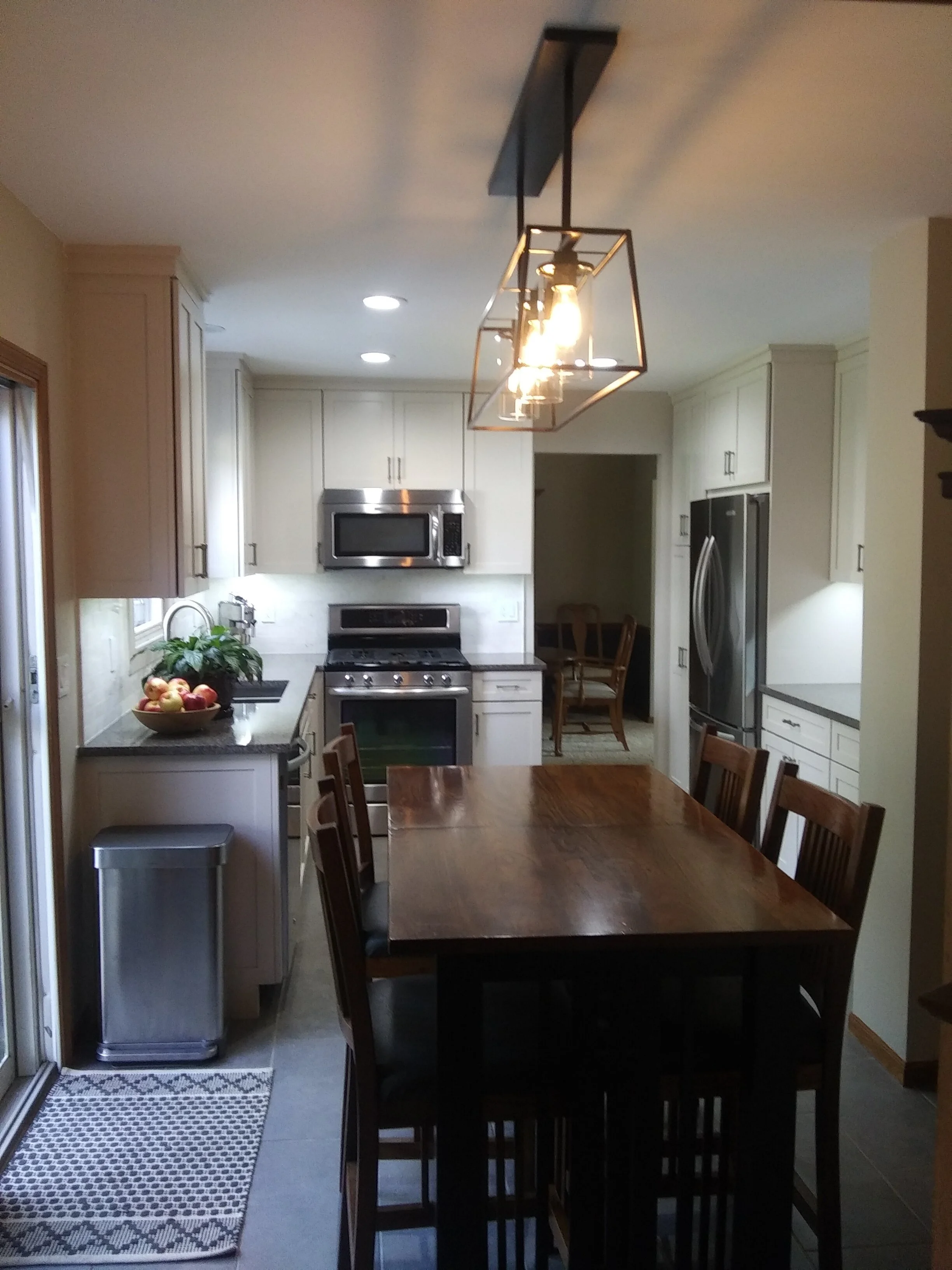 Kitchen full view 2.jpg
