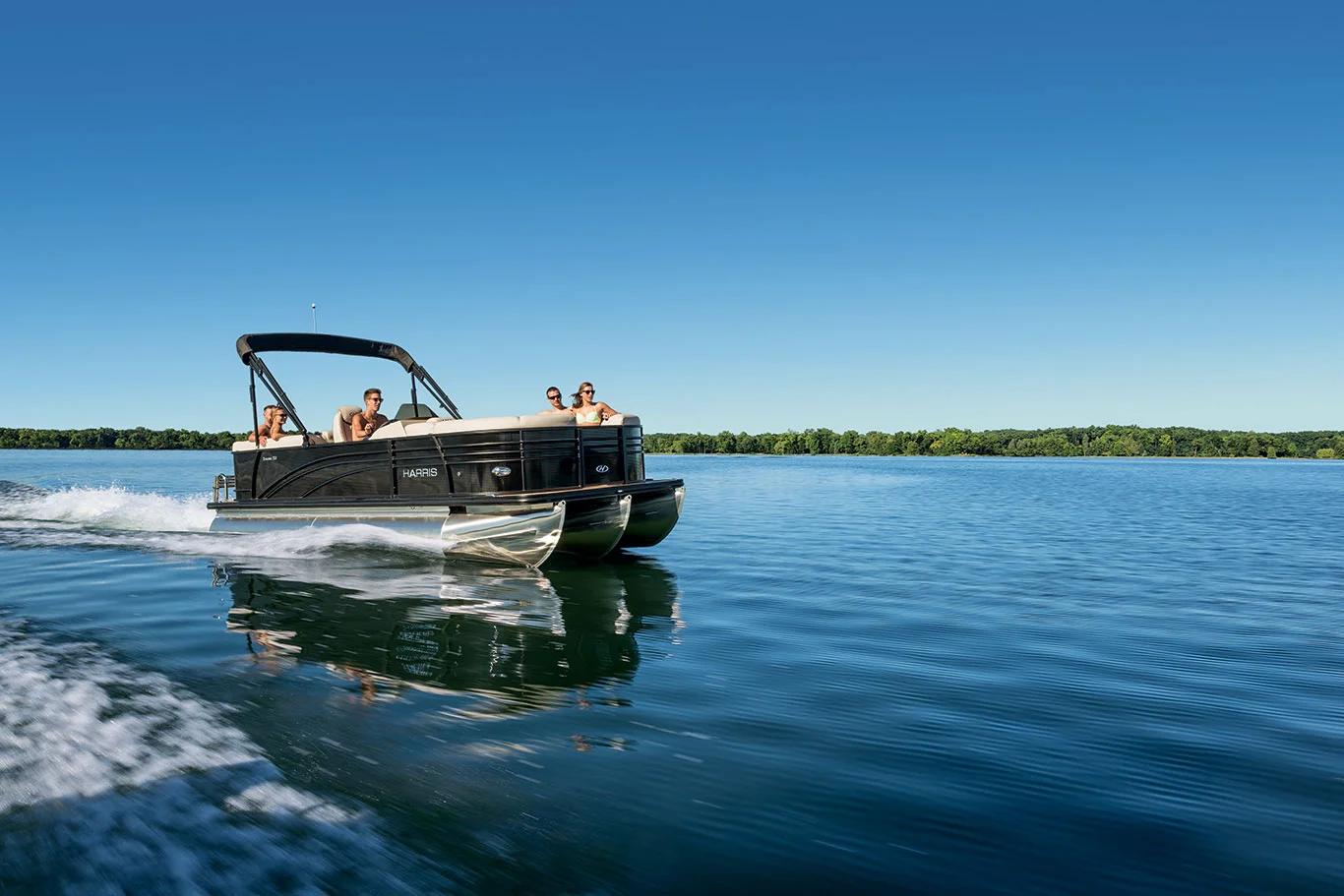 Redesigned in conjunction with the Cruiser, the Sunliner takes a step ahead by providing softer seating with subtle exterior changes. The exterior has a third bar which gives a faster and sportier presence while providing a great base for sport graphics.