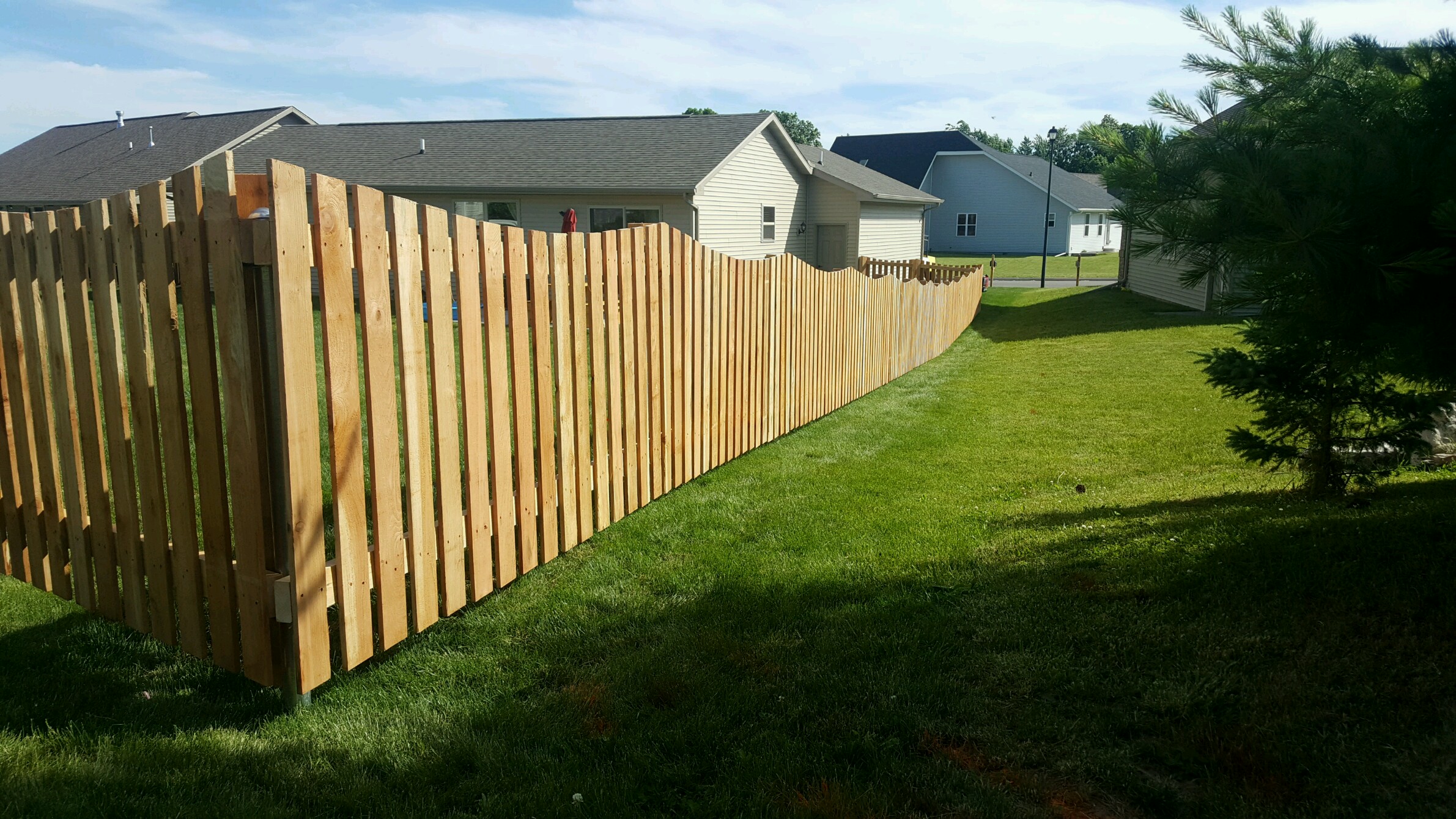 Concave Picket a.jpeg