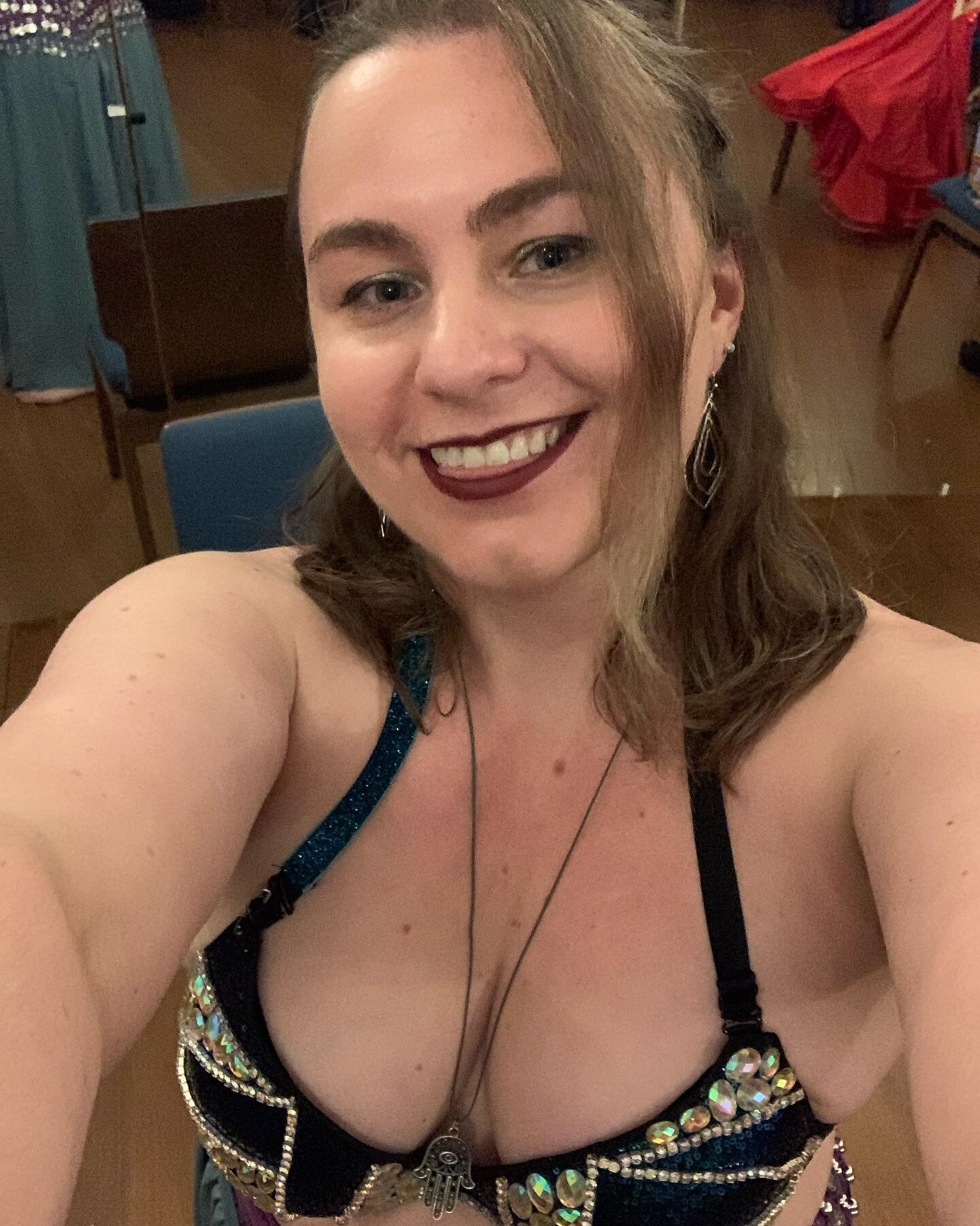 Belly dance definitely revitalizes my soul ❤️ thanks to House of Andromeda for another great show! Can&rsquo;t wait to collaborate with @andromedaboston and House of Andromeda with Ruby Grove in the future ✨💃 #bellydance