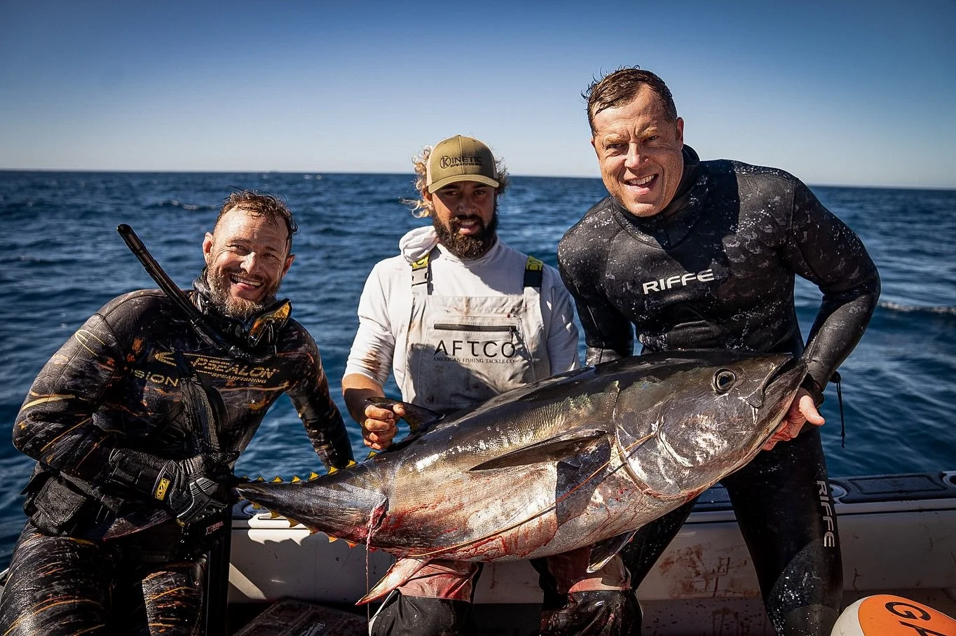 Congrats on the first bluefin! Been a wild October! ⁣
⁣
⁣
@zeeksbit 
@invincibleboats 
@pelagicgear 
📸 @elipage__ 
🏹💥 - K 6 9  K R A K E N -⁣⁣
#kineticcharters #teamkinetic #kineticspearfishing #kineticspearguns⁣ #live #hunt #fish #explore #pelagi