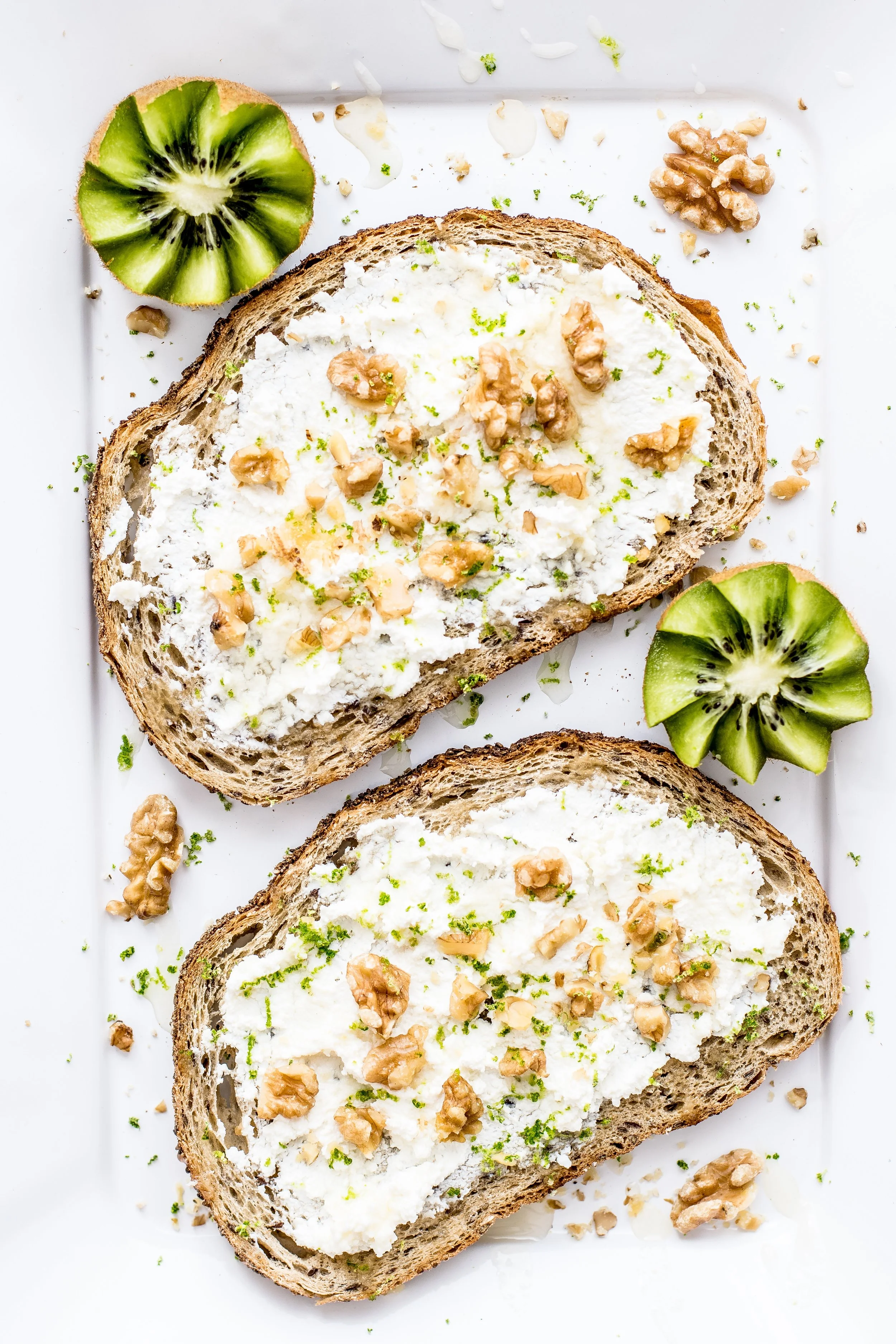 ricotta toast and kiwi with walnuts by Alavita Prenatal Nutrition.jpg