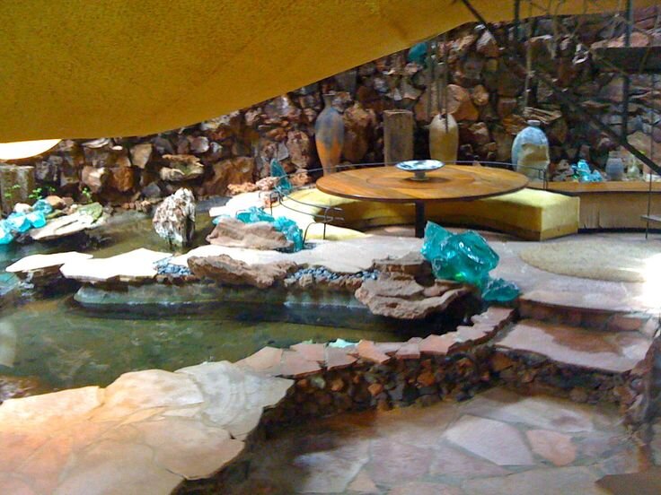 8f3a8e1be1c13f8137ad4cd555adb630-backyard-patio-space-age.jpg