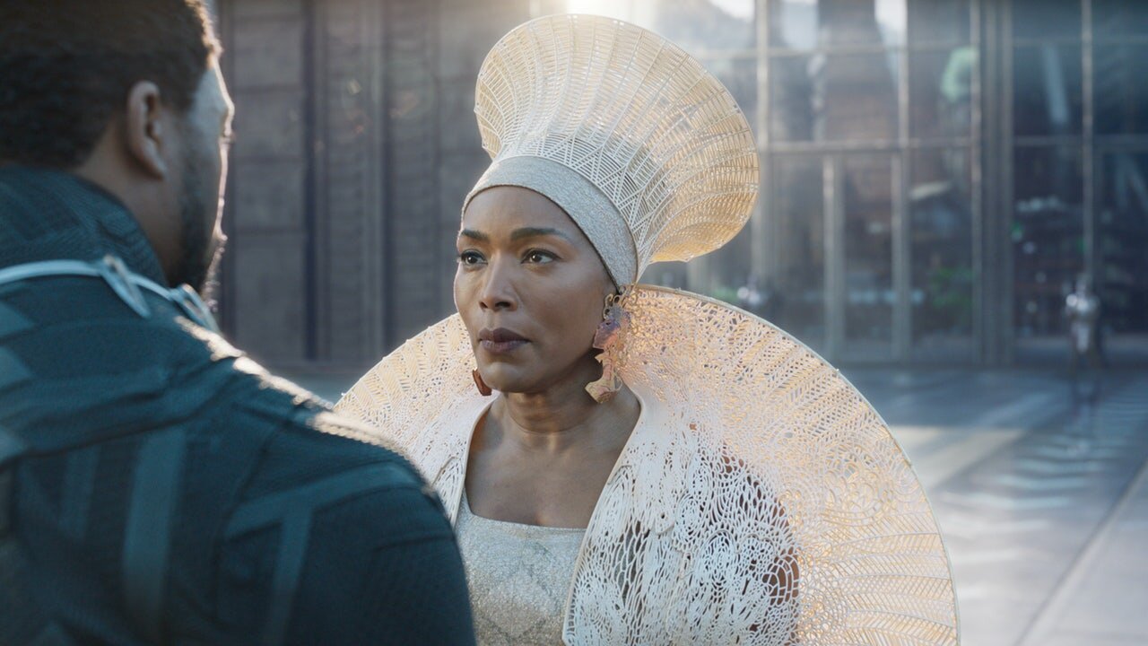 T'Challa e Rainha Ramonda
