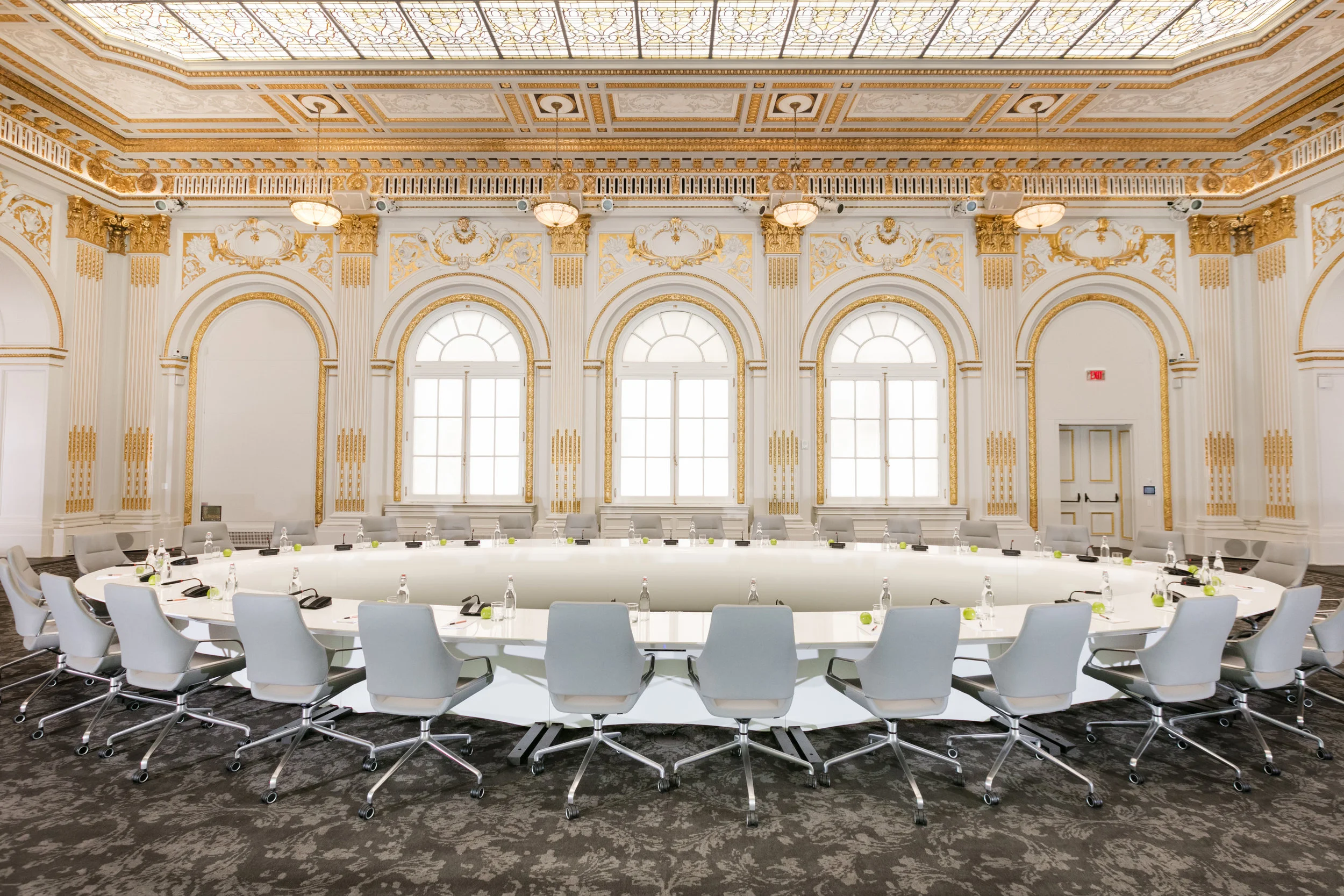 Boardroom_161018_NYSE724-HDR.JPG