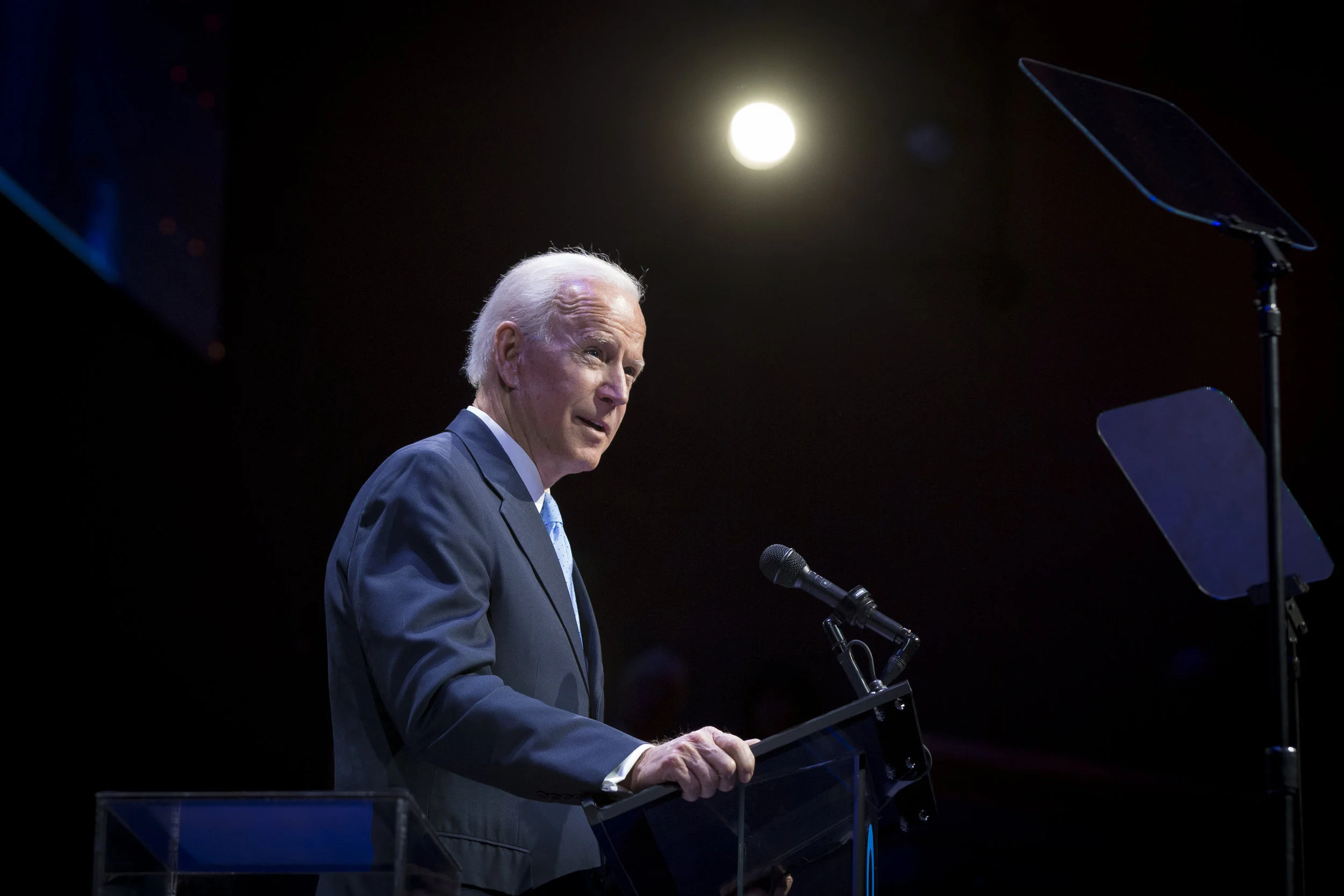  Valerie Caviness, Photography, Photographer, New York, NYC, Albany, Brooklyn, Event Photographer, Portrait Photographer, Corporate Headshot Photographer, Executive Portraits, Wedding Photographer, Lifestyle Photographer, Celebrity Photographer, Pres