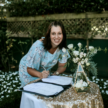 Hannah Porter Waikato I like to think I'm young, vibrant, and probably a little crazy. With me, what you see is what you get. I'm down to earth, friendly, and love to talk. I love weddings, the magic and the excitement that goes with them. Your day should reflect who you are as a couple, and my job is to help make that happen in the most relaxed and stress free way possible. www.alare.co.nz Facebook / Instagram