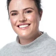 JULIA HURST.jpg