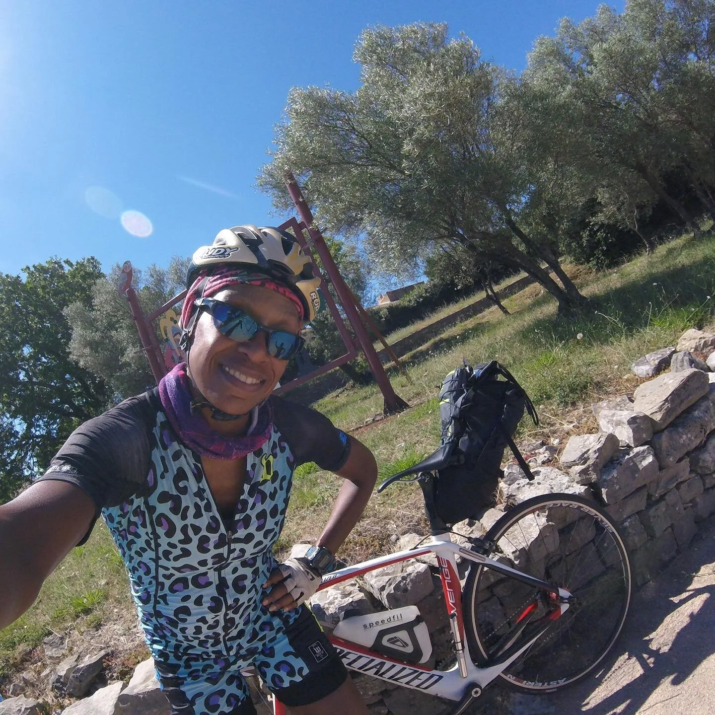 Back on the road again and I am as happy as f*ck😊 I got some solid training done, made a few new friends and saw some beautiful scenery! I think I'm addicted to the #bikepacking life you guys😉 I'm going to be doing #wildtriathlontraining all summer