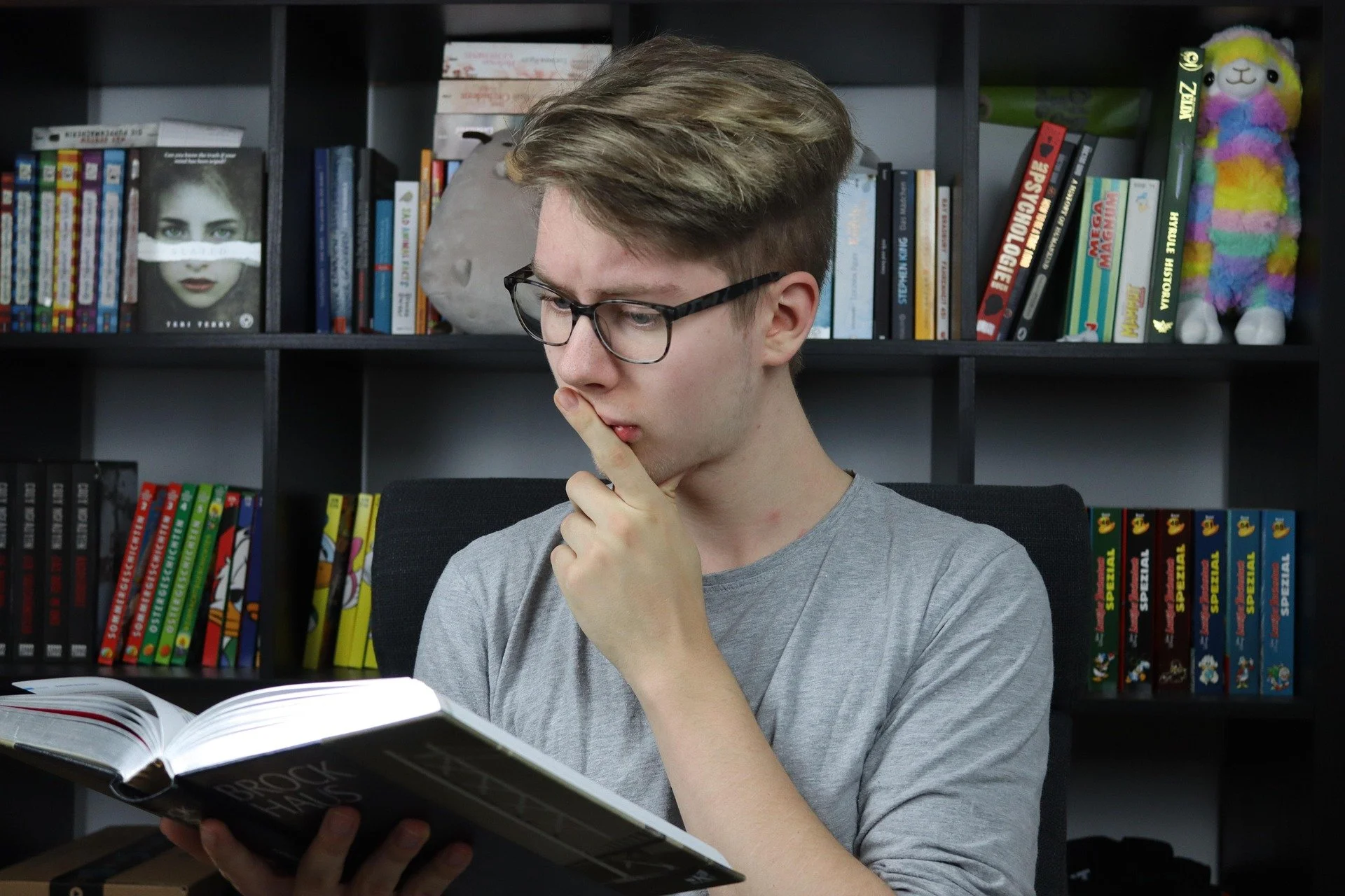 Former High School Debater Isn’t Cramming – They’re Just Practicing “Short Prep”