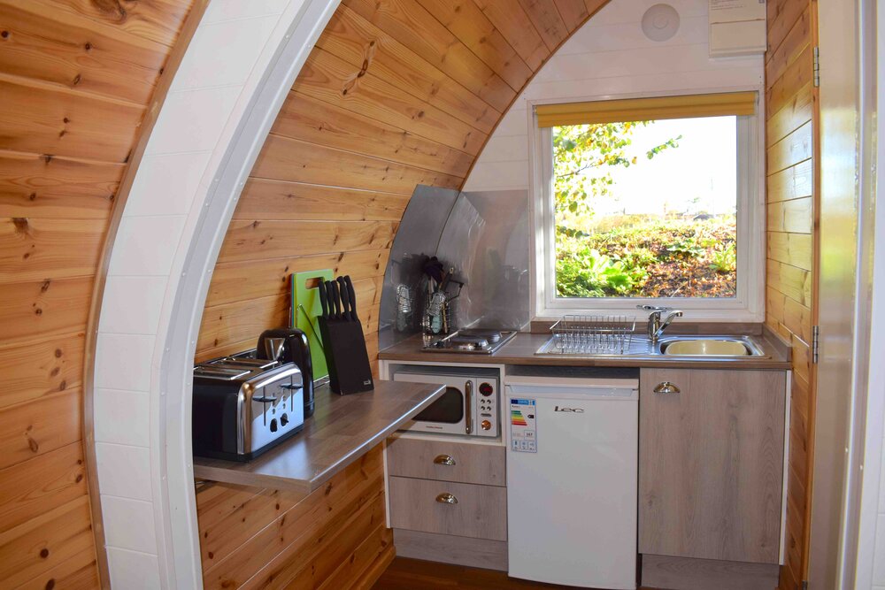 Wheelchair Accessible Glamping Pod- Door Mouse Pod, Henfields Country Retreat